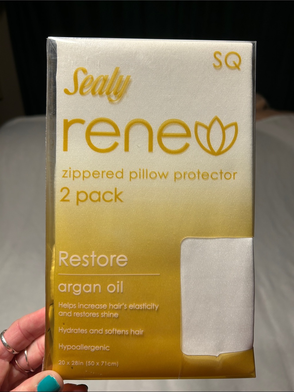 Sealy Reneo Zippered Pillow Protector 2-Pack - White